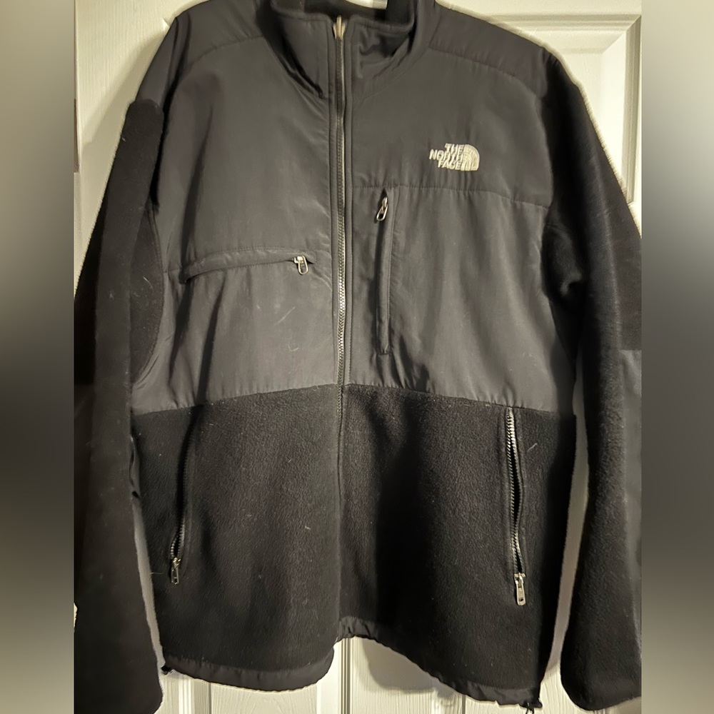 Men’s The North Face Denali Size L Black EUC